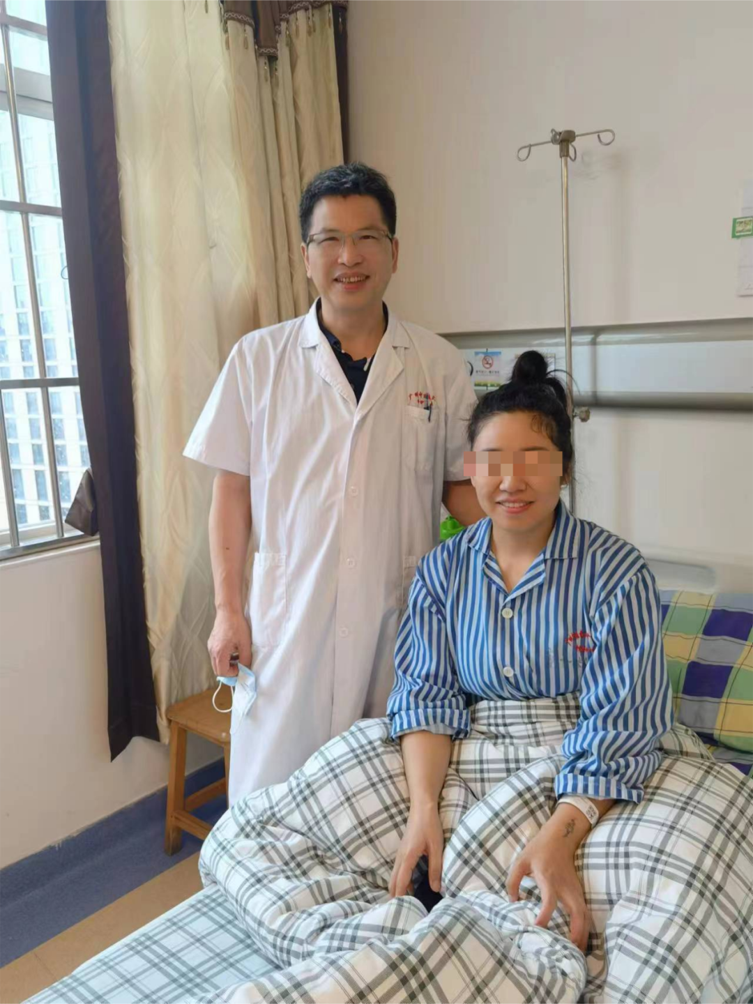 面部不自覺抽動,找對專家(jiā)重獲笑容和(hé)美麗(lì)! 面部不自覺抽動,找對專家(jiā)重獲笑容和(hé)美麗(lì)!
